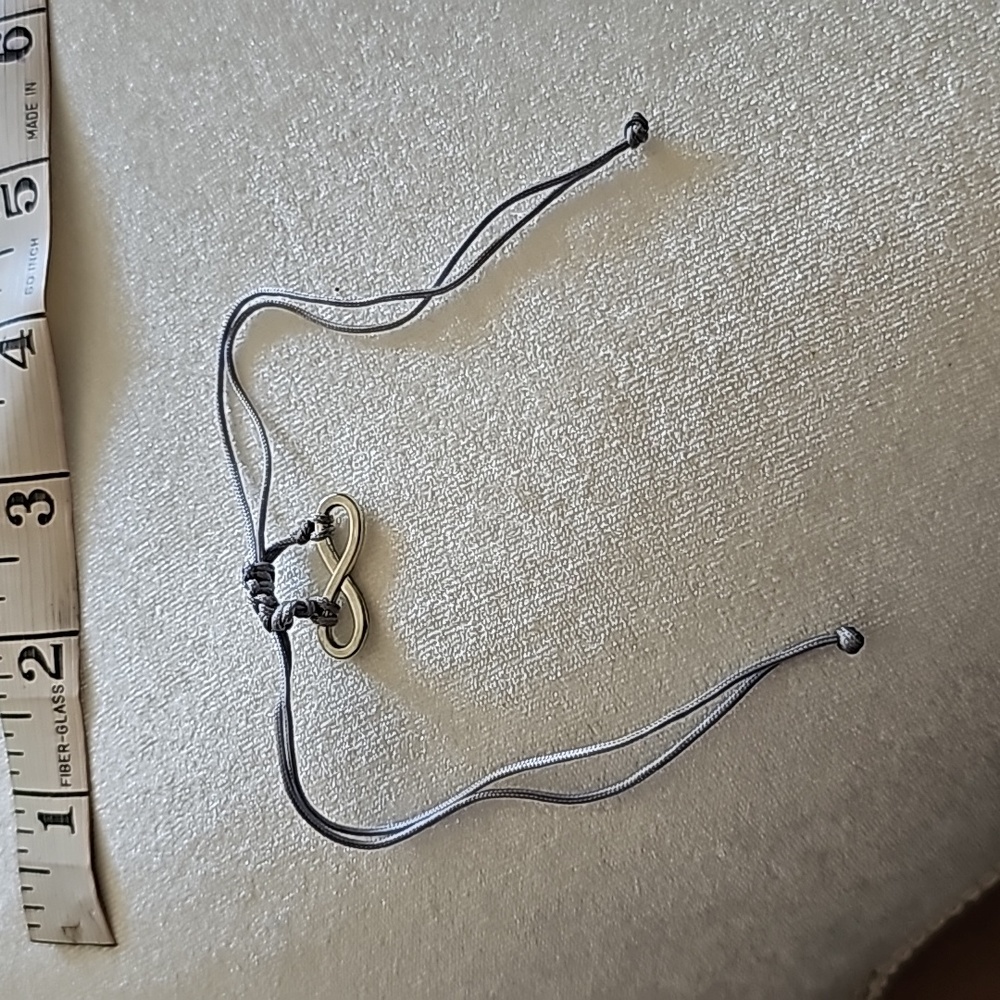 Silver Infinity Thread Bracelet 🔑 - Picture 5 of 5